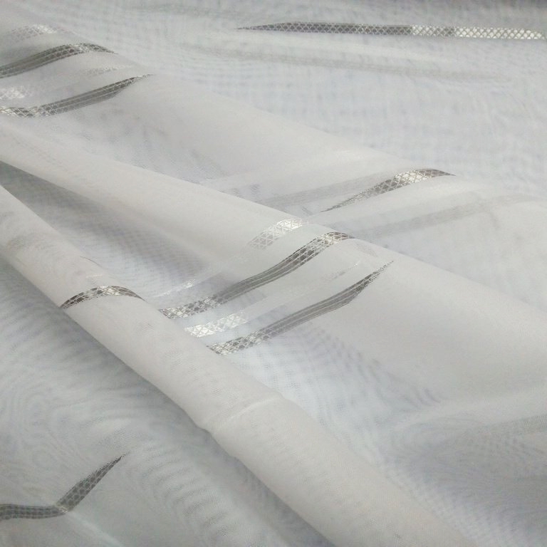 záclona Ra šedo-stříbrný vzor 290cm