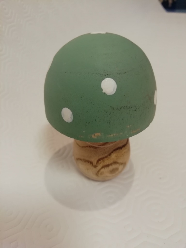 houba dřevo zelená 9cm