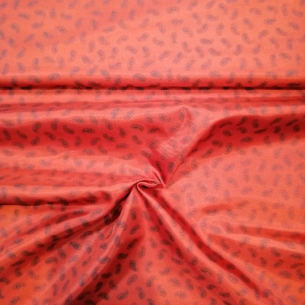 podšívka, PES,tm. červená, ornamenty, š. 140 cm
