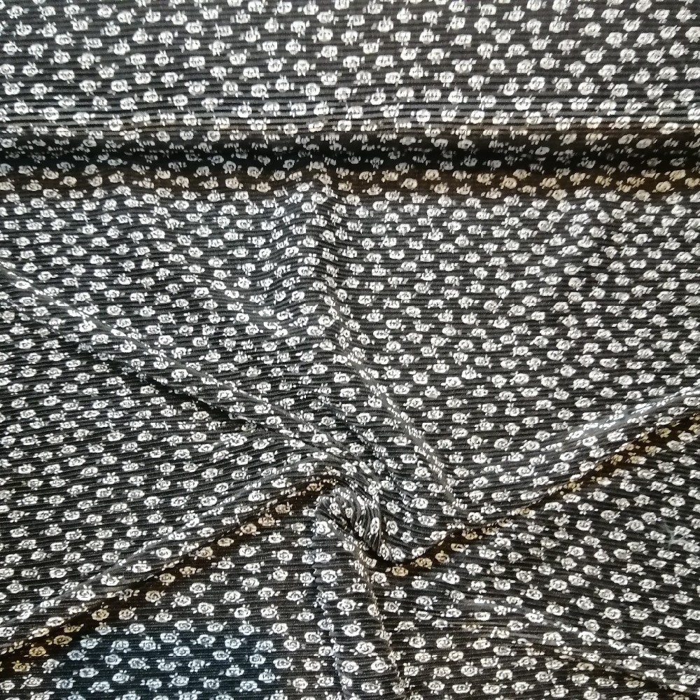 úplet, plisé, černé, kytičky, PES, š. 150 cm