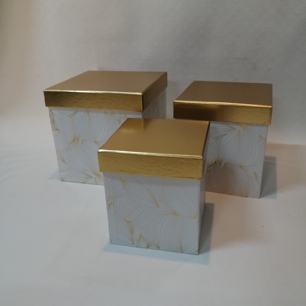 krabička zlatá, 14x14x17 cm malá