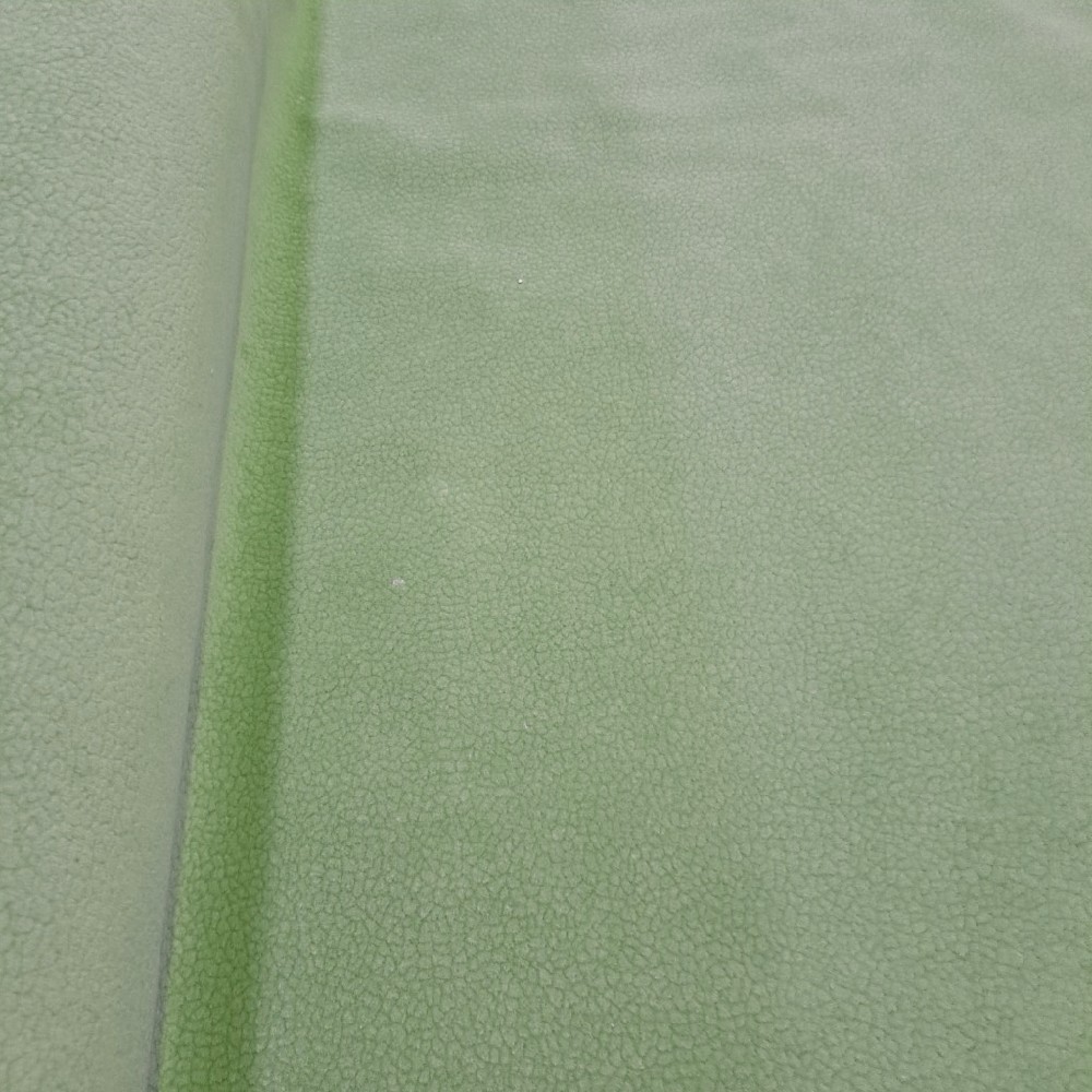 potahovka zelenkavá kožený vzhled