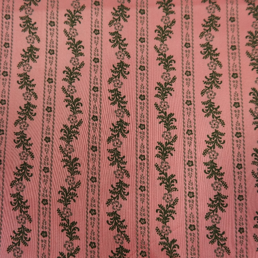 bavlna satén Nj.kytička černá na růžovém  podkladu
