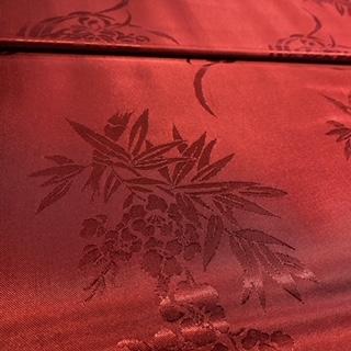 brokát červený květ 2jak