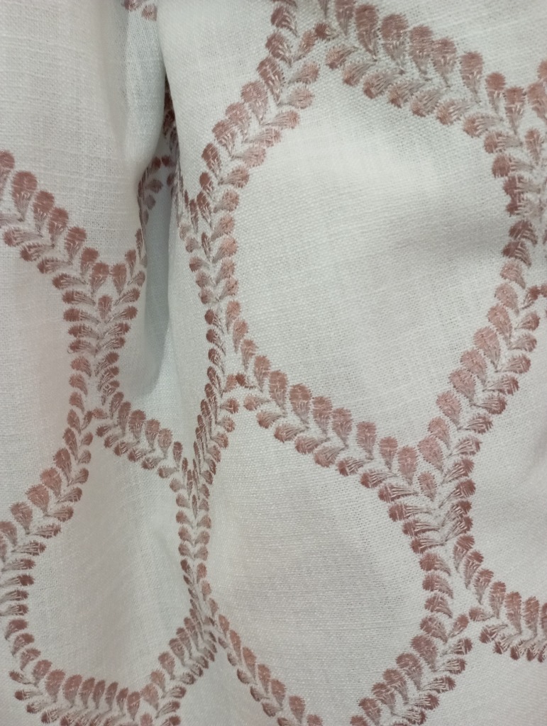 dekoračka Aronia  02 růžovo bílý abstrakní vzor