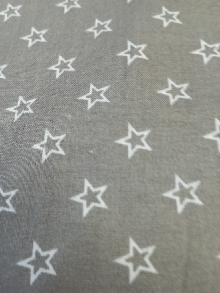 bavlna bílé hvězdičky na šedém podkladě 160 cm