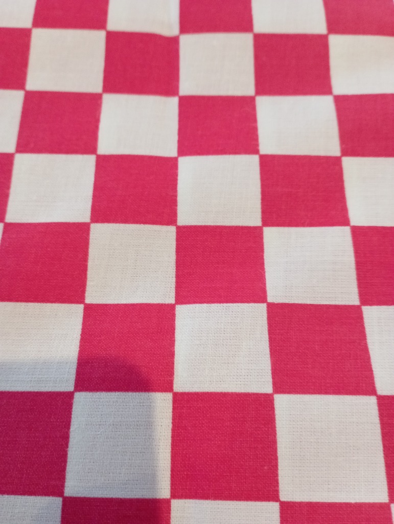 bavlna červeno bílá šachovnice 160 cm