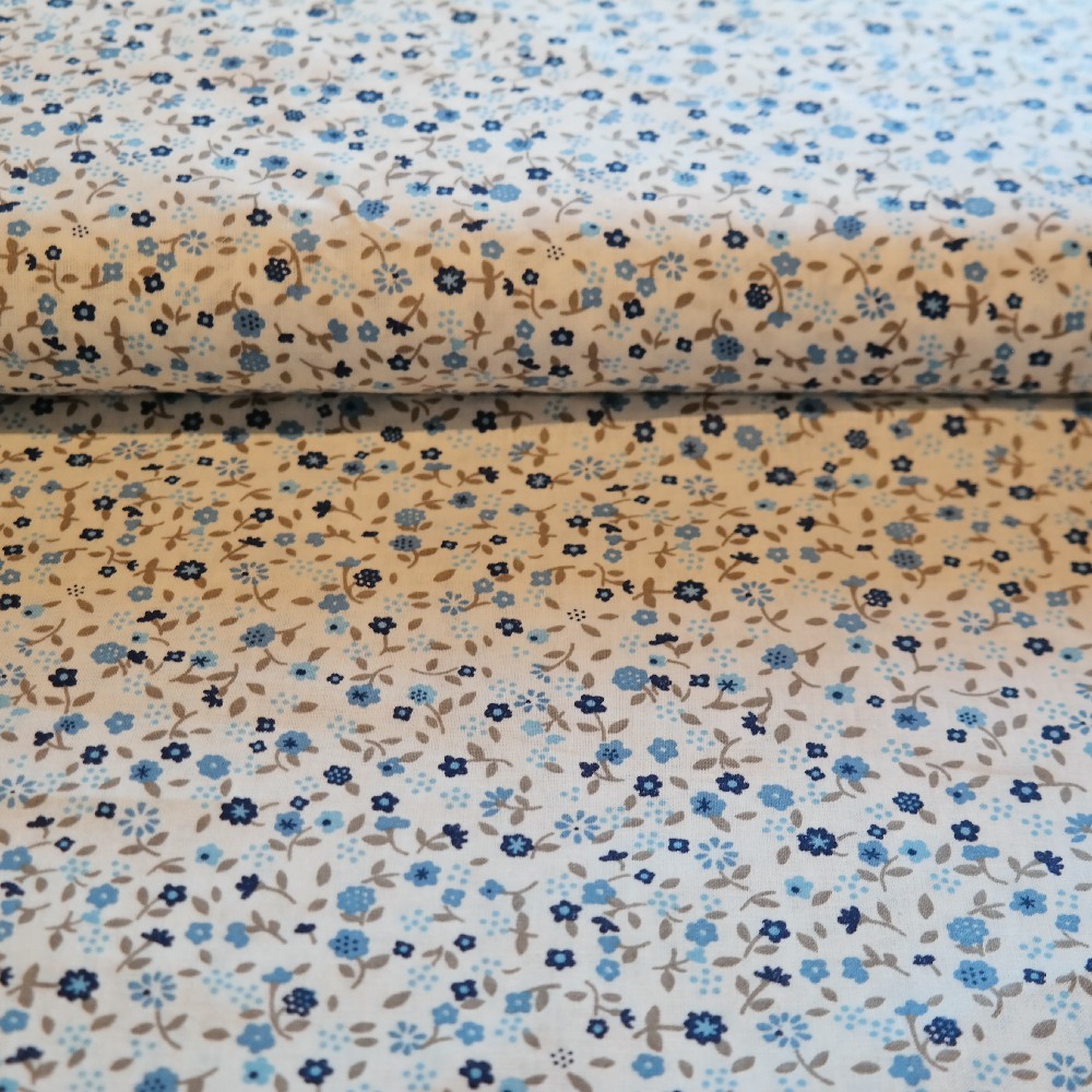 bavlna  modré kytičky na bílém podkladě 140 cm