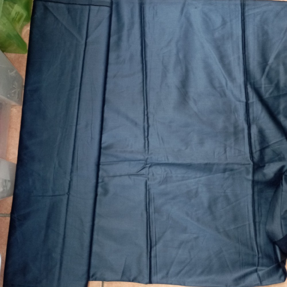 bavlna satén tmavě modrá 150 cm