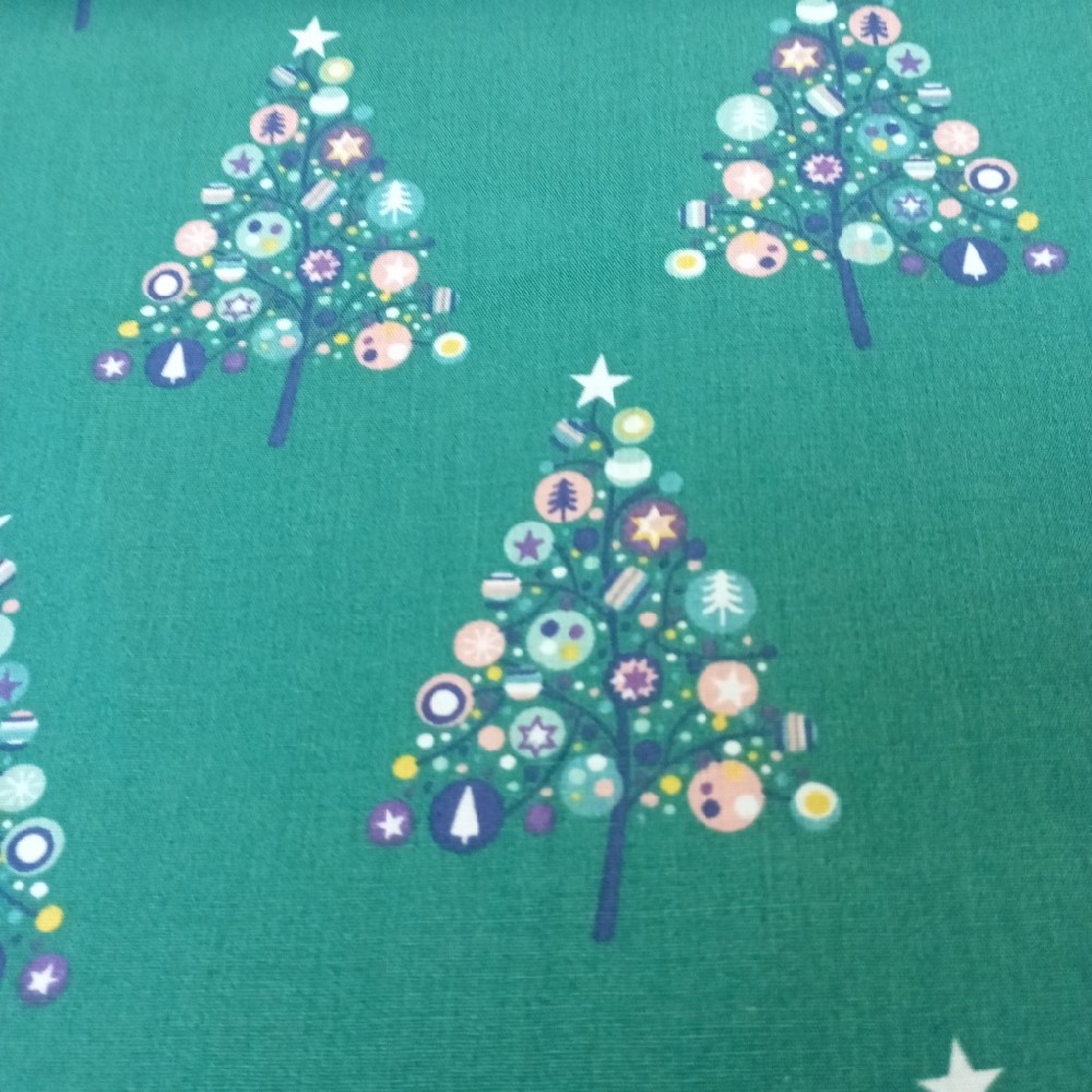 bavlna  vánoční  barevné stromky 110 cm