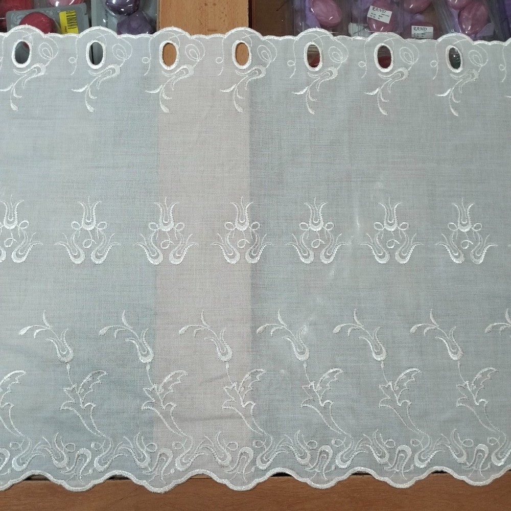 záclona vitrážka smetanová vyšívaná 50 cm