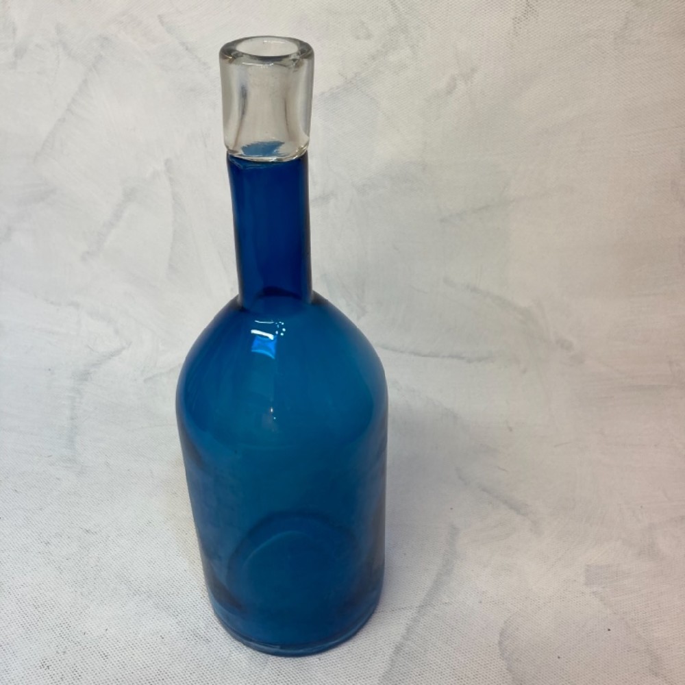 sklo váza modrá