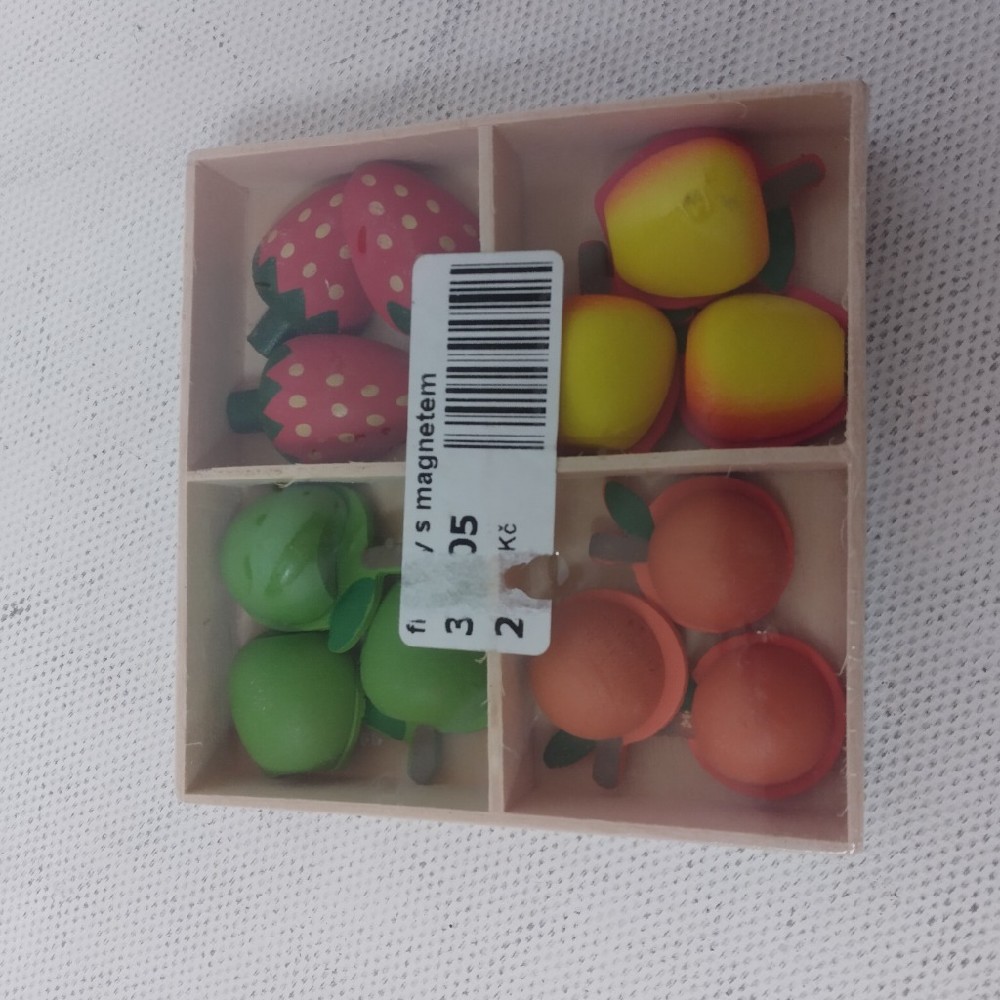 ovoce s magnetem krabička