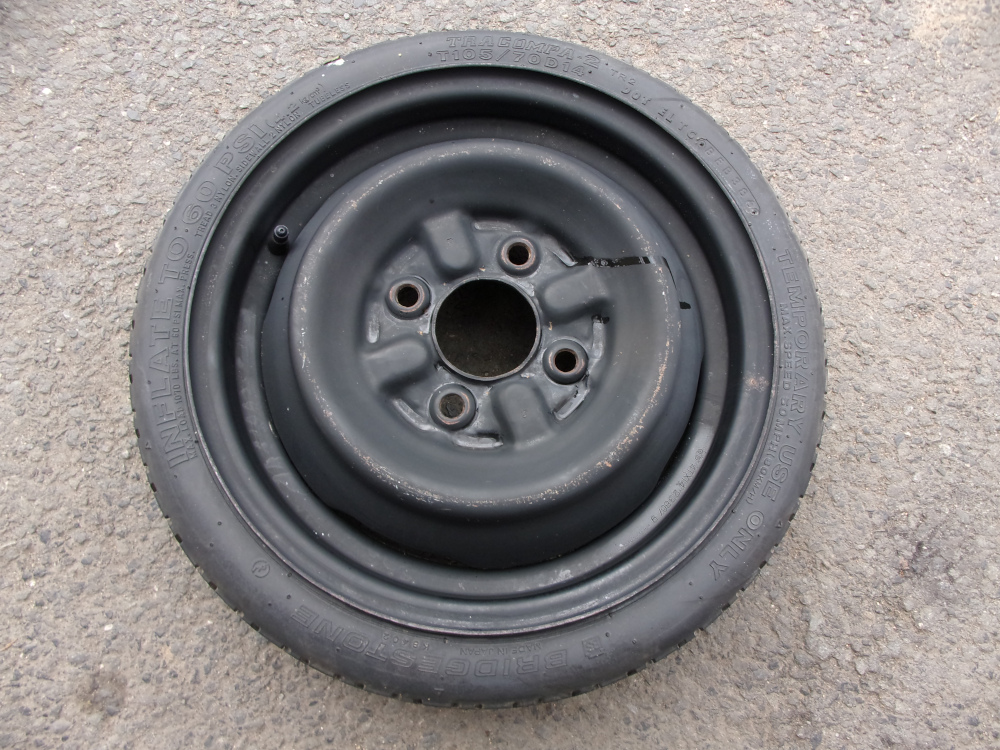 Nissan 4x14 4x114,3x67 - 105/70/14 BRIDGESTONE - rezerva (úzká)