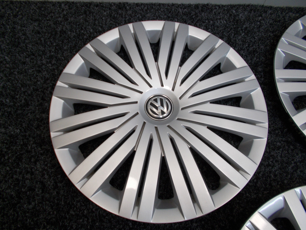 Poklice 15" originál VW 6C0601147